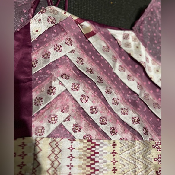 Thai Silk blouse and skirt custom designed for special occasions. Small. NWT - Picture 14 of 16
